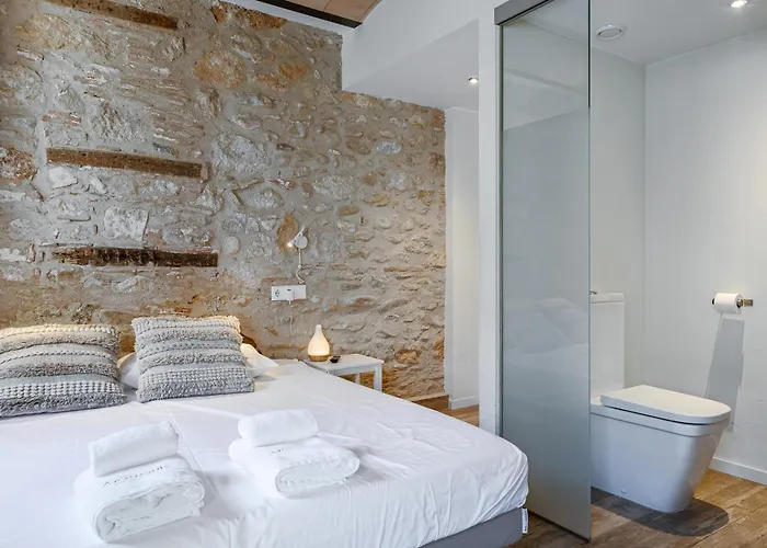 5 Limon Apartment *
